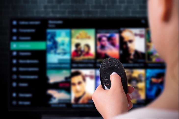 Can I watch movies on Moviesda on multiple devices simultaneously